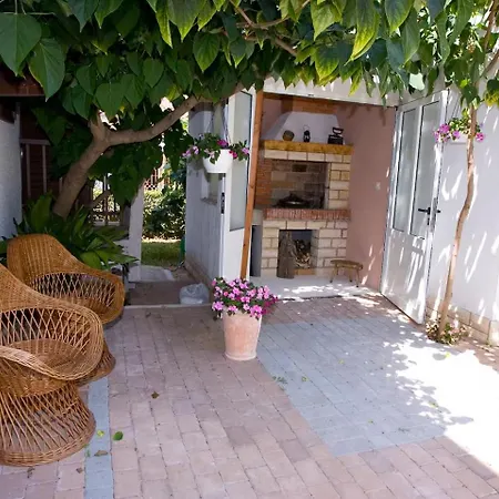 Sun & Sea Apartment